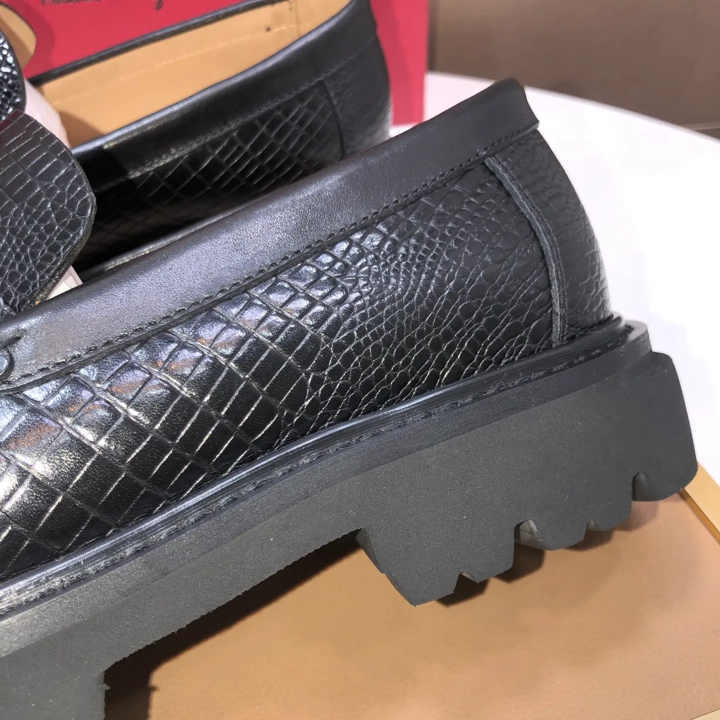 Men's shoes 💰680💰[Ferragamo/Ferragamo] The latest model in the counter. Original imported high-quality cowhide with open sides + imported 🐂 water-dyed cowhide lining + original luxury metal buckle + original combined outsole. No pressure for comparison. 39–45 (45 is custom-made and cannot be returned or exchanged)